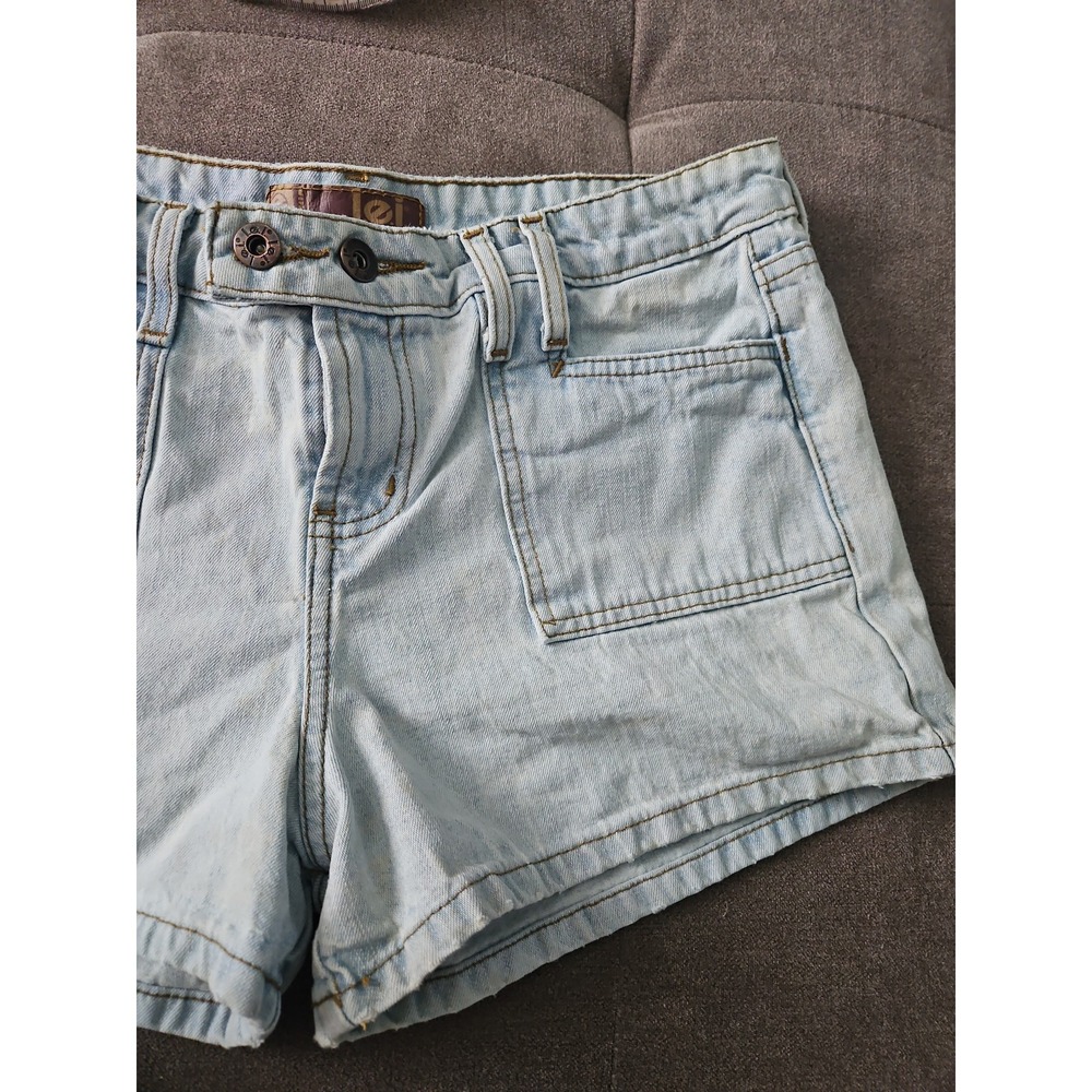 Vintage L.E.I. Low Rise Denim Shorts - Light Wash Y2K - Size 11 - Picture 8 of 12